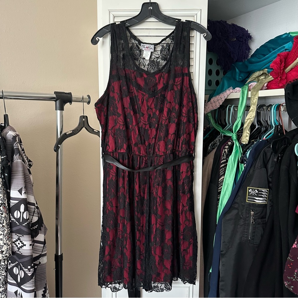 Urban Rose Black and Red Lace Dress (2X) 🌹